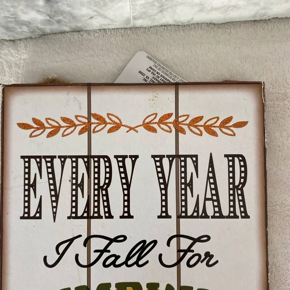 NWT Every Year I Fall For Pumpkins Hanging Sign with Sparkly Accents
